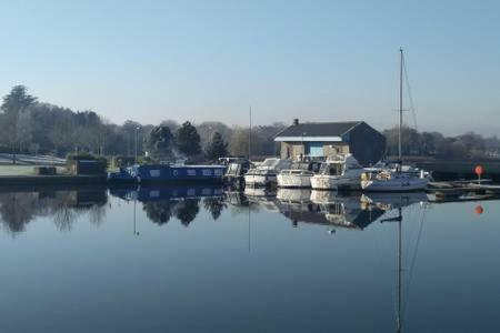 Lough Derg House & The Lake Cafe Nenagh Exterior foto